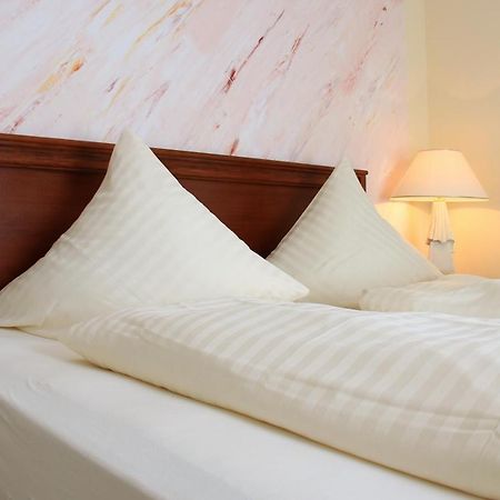 Aparthotel Scheuer Хюрт Экстерьер фото