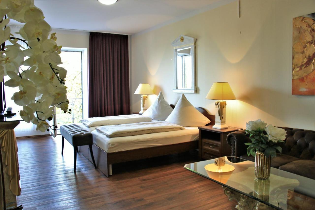 Aparthotel Scheuer Хюрт Экстерьер фото