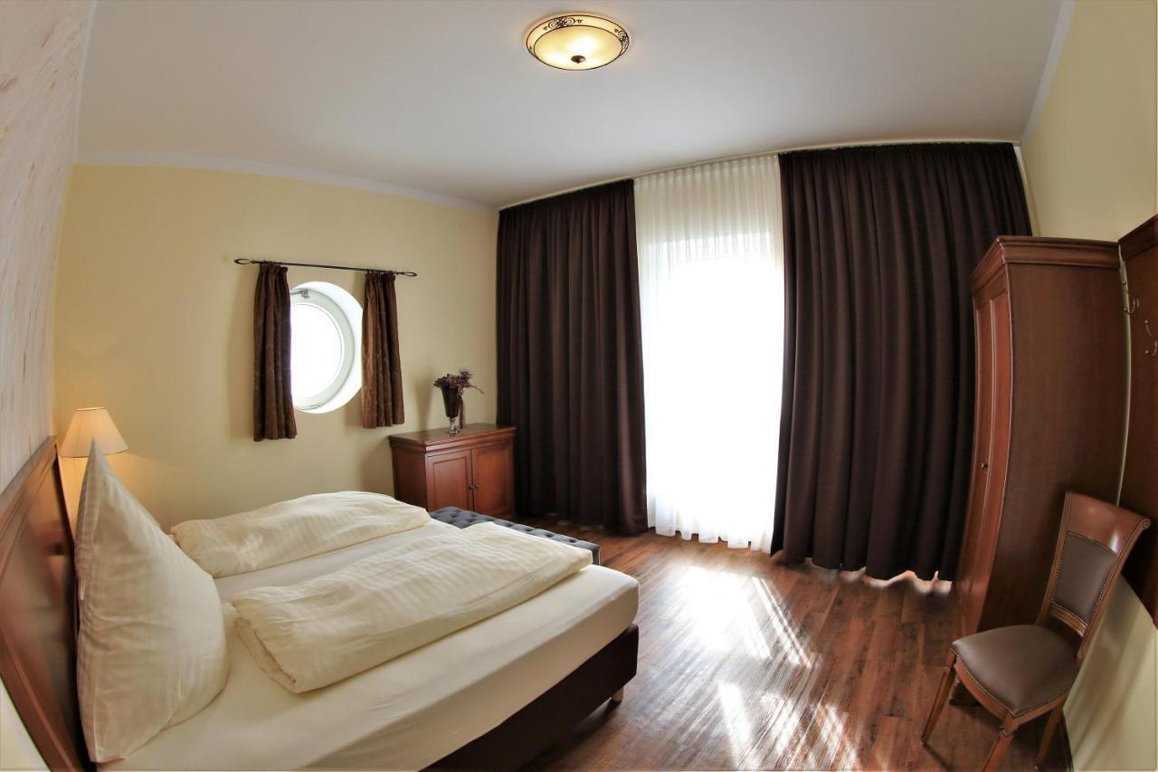 Aparthotel Scheuer Хюрт Экстерьер фото